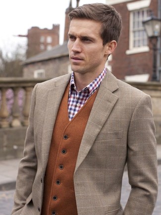Какие пиджаки носить с коричневым жилетом в 30 лет в теплую погоду: Пиджак и коричневый жилет помогут составить изысканный мужской образ.