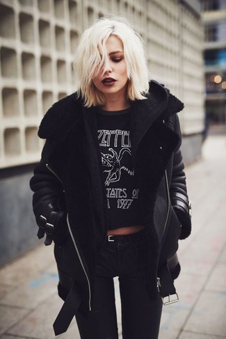 С чем носить черный кардиган в 20 лет женщине в холод: Черный кардиган и черные джинсы скинни — неотъемлемые составляющие в гардеробе барышень с чувством стиля.