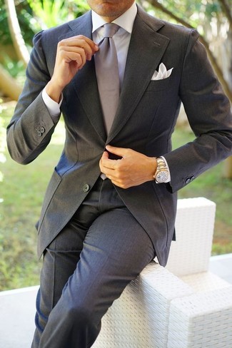 Мужской серый шелковый галстук от Dolce & Gabbana
