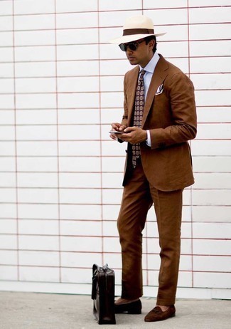 Какие классические рубашки носить с коричневым костюмом: Коричневый костюм в паре с классической рубашкой позволит составить выразительный мужской образ. Если тебе нравится более практичная обувь, останови свой выбор на темно-коричневых замшевых лоферах.