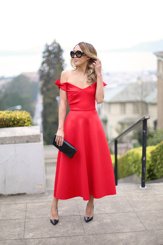 Красное вечернее платье от Oscar de la Renta