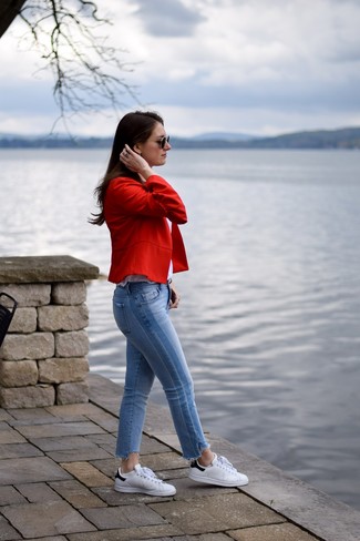 Какие джинсы носить с бело-черными низкими кедами женщине: Сочетание красного пиджака и джинсов не прекращает покорять сердца стильных девушек. Чтобы наряд не получился слишком претенциозным, можешь закончить его бело-черными низкими кедами.