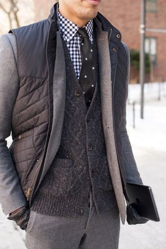 Мужской черный шелковый галстук в горошек от Dolce & Gabbana