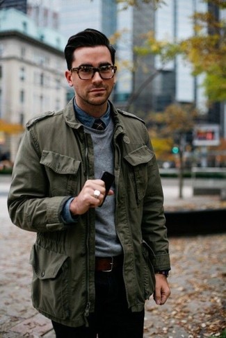 Как носить куртку в стиле милитари с джинсовой рубашкой мужчине в теплую погоду: Куртка в стиле милитари и джинсовая рубашка — обязательные вещи в арсенале парней с чувством стиля.