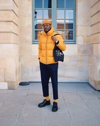 Мужская оранжевая куртка-пуховик от Pull&Bear