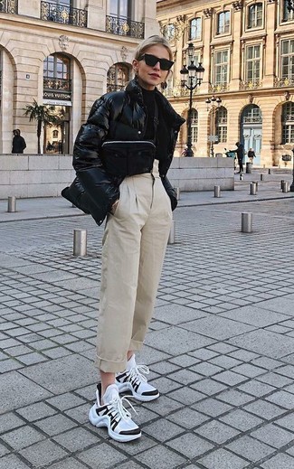 Женские бело-черные кроссовки от Alexander McQueen