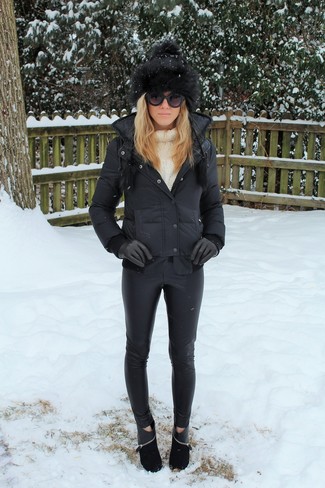 Женская черная куртка-пуховик от Plein Sport