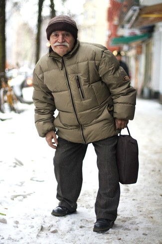 Мужская оливковая куртка-пуховик от Helly Hansen