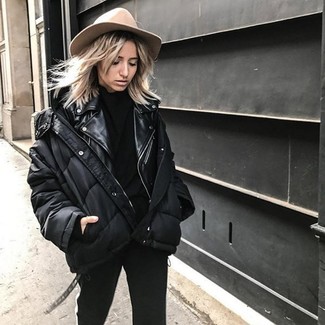 Женская черная куртка-пуховик от Roxy