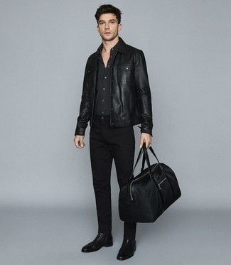 Мужская черная дорожная сумка из плотной ткани от Prada