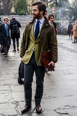 Мужской коричневый кожаный мужской клатч от AMI Alexandre Mattiussi