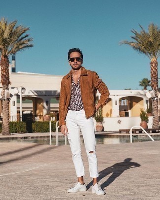 Какие куртки харрингтон носить с белыми джинсами в 30 лет: Если ты ценишь комфорт и функциональность, куртка харрингтон и белые джинсы — классный выбор для модного повседневного мужского образа. Белые низкие кеды из плотной ткани — идеальный вариант, чтобы завершить ансамбль.