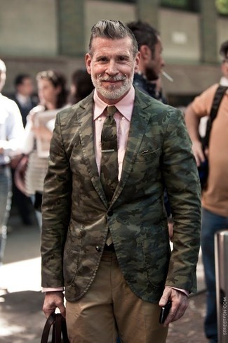 Мужской оливковый галстук с камуфляжным принтом от Valentino Garavani