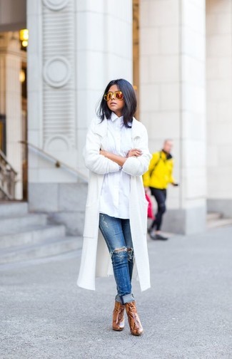 Женское белое пальто от Valentino