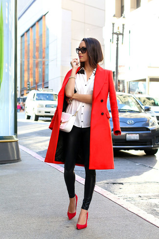 Женское красное пальто от Pinko