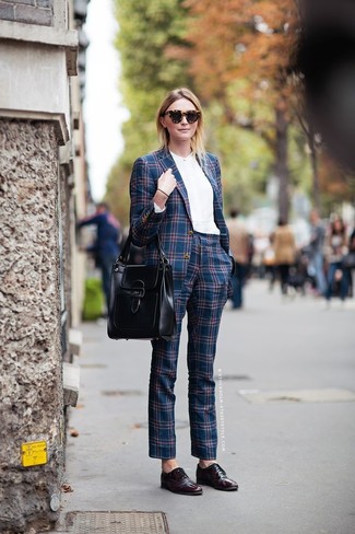 Как носить пиджак с классическими брюками женщине: Пиджак и классические брюки — must have вещи в гардеробе барышень с чувством стиля.