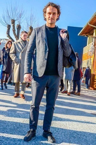 Какие пиджаки носить с черными низкими кедами мужчине: Пиджак и синие брюки чинос — беспроигрышный выбор для офисного ансамбля на каждый день. Любишь смелые сочетания? Можешь дополнить свой ансамбль черными низкими кедами.