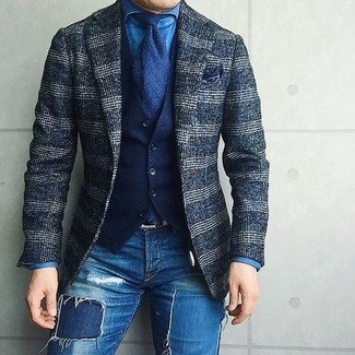 Какие джинсовые рубашки носить с темно-синим пиджаком в 30 лет мужчине осень: Образ из темно-синего пиджака и джинсовой рубашки смотрится очень привлекательно, согласен? Когда ты одет со вкусом, справиться с хмурым осенним настроением значительно легче.