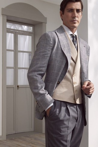 Как носить серые классические брюки с серым пиджаком мужчине: Серый пиджак и серые классические брюки позволят составить выразительный мужской лук.