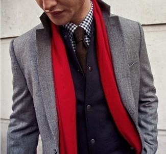 С чем носить коричневый галстук в 30 лет мужчине осень: Несмотря на то, что это довольно-таки консервативный образ, тандем серого шерстяного пиджака и коричневого галстука всегда будет по душе джентльменам, непременно пленяя при этом сердца прекрасных дам. Разве это не суперская задумка в прохладный осенний день?