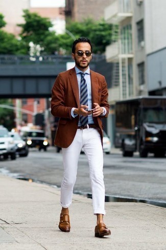 Какие классические рубашки носить с табачным пиджаком в 30 лет мужчине лето: Табачный пиджак в сочетании с классической рубашкой поможет составить эффектный мужской лук. Что же до обуви, дополни ансамбль коричневыми кожаными монками с двумя ремешками. Подобное сочетание вещей гарантирует комфорт в жару и уверенность в том, что ты выглядишь на все сто.