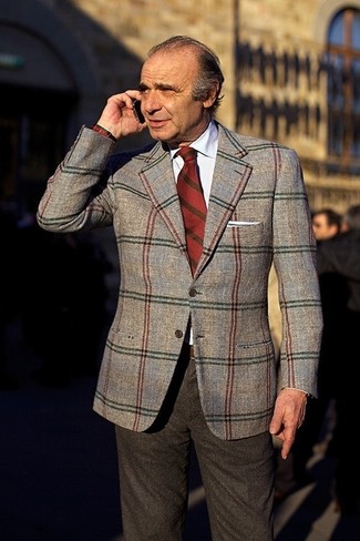 С чем носить нагрудный платок за 60 лет: Если ты делаешь ставку на комфорт и практичность, серый пиджак в шотландскую клетку и нагрудный платок — замечательный выбор для привлекательного мужского образа на каждый день.