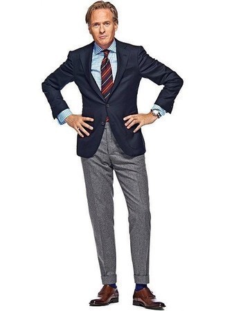 Какие классические брюки носить с синим пиджаком за 40 лет мужчине в деловом стиле: Синий пиджак и классические брюки — великолепный образ для светского мероприятия. Коричневые кожаные монки с двумя ремешками — прекрасный вариант, чтобы закончить образ.