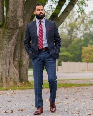 Какие пиджаки носить с серой классической рубашкой мужчине: Тандем пиджака и серой классической рубашки выглядит очень мужественно и элегантно. Если ты не боишься применять в своих ансамблях разные стили, на ноги можно надеть темно-красные кожаные оксфорды.