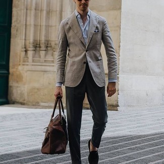 Какие классические брюки носить с серым пиджаком мужчине: Серый пиджак в сочетании с классическими брюками позволит примерить на себя строгий деловой стиль. Вместе с этим ансамблем выигрышно будут выглядеть черные замшевые лоферы.