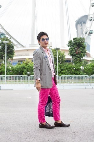 Ярко-розовые брюки чинос от Oodji