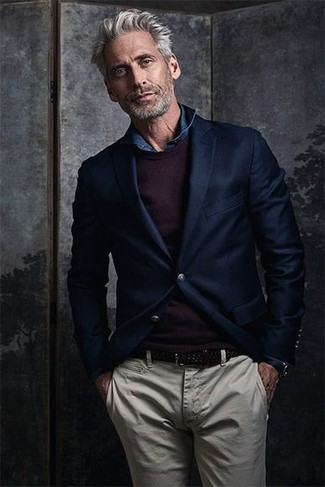 Как носить джинсовую рубашку с пиджаком за 50 лет мужчине осень: Пиджак и джинсовая рубашка вне всякого сомнения украсят твой гардероб. Однозначно, такое сочетание будет выглядеть невероятно по моде в ласковый осенний денек.