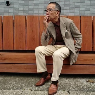 С чем носить темно-коричневые носки за 60 лет мужчине: Если в одежде ты делаешь ставку на комфорт и функциональность, светло-коричневый пиджак в клетку и темно-коричневые носки — классный выбор для стильного повседневного мужского ансамбля. И почему бы не привнести в повседневный образ толику изысканности с помощью коричневых кожаных лоферов?