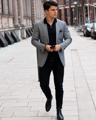 Какие ботинки челси носить с темно-серым пиджаком в 30 лет мужчине: Если ты принадлежишь к той редкой категории молодых людей, неплохо ориентирующихся в одежде, тебе понравится сочетание темно-серого пиджака и черных джинсов. Любишь экспериментировать? Дополни лук ботинками челси.