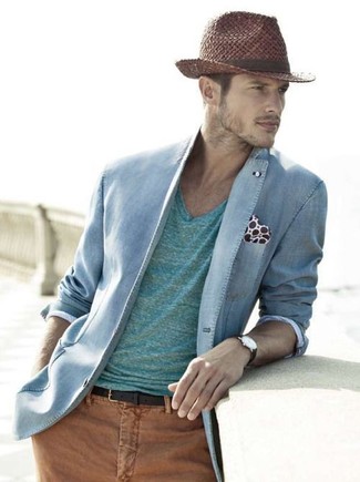 С чем носить коричневую шляпу в 30 лет мужчине: Голубой хлопковый пиджак и коричневая шляпа — классная формула для воплощения стильного и незамысловатого ансамбля.