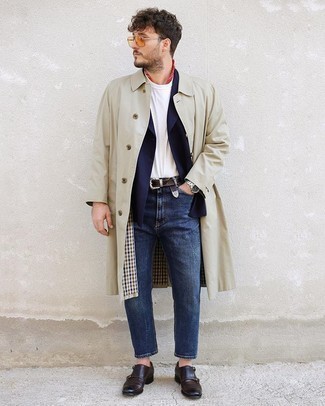 Какие пиджаки носить с коричневыми монками с двумя ремешками в 30 лет: Комбо из пиджака и темно-синих джинсов может стать замечательным офисным луком. Если ты предпочитаешь смелые настроения в своих луках, закончи этот коричневыми монками с двумя ремешками.