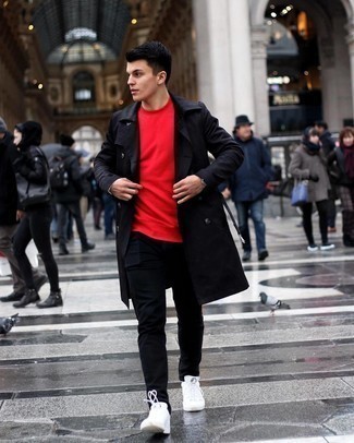 С чем носить красный свитшот мужчине: Красный свитшот и черные джинсы — обязательные вещи в гардеробе стильного современного мужчины. Что же до обуви, дополни образ белыми низкими кедами из плотной ткани.