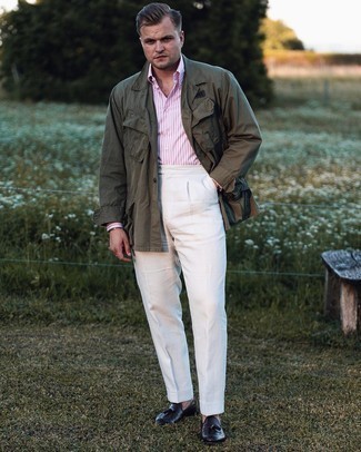 Какие классические брюки носить с ярко-розовой классической рубашкой мужчине: Ярко-розовая классическая рубашка и классические брюки — это один из тех мужских луков, от которого у женщин просто перехватывает дыхание. Ты можешь легко приспособить такой лук к повседневным реалиям, надев темно-коричневыми кожаными лоферами с кисточками.