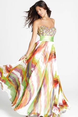 С чем носить разноцветное вечернее платье в деловом стиле: Разноцветное вечернее платье — великолепный пример утонченного стиля.
