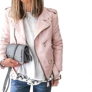 С чем носить серую сумку женщине: Розовая кожаная косуха и серая сумка — превосходный наряд для дам, которые никогда не сидят на месте.