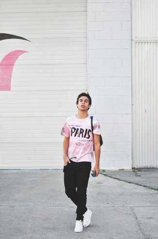Мужская розовая футболка с круглым вырезом с принтом от Izzue