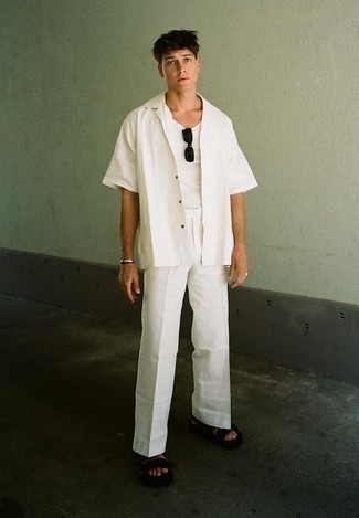 Мужская белая рубашка с коротким рукавом в вертикальную полоску от Le Breve