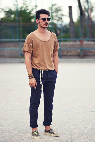 Мужская светло-коричневая футболка с круглым вырезом от GOES BOTANICAL