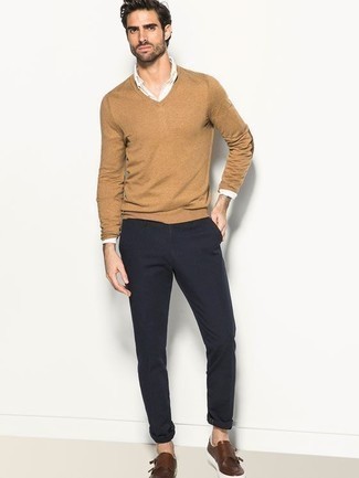 Мужской светло-коричневый свитер с v-образным вырезом от Joseph