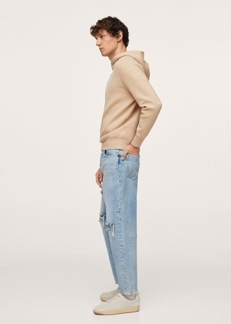 Какие джинсы носить с бежевым худи мужчине: Бежевый худи и джинсы — хорошая формула для создания модного и незамысловатого ансамбля. Вместе с этим образом выигрышно выглядят белые кожаные низкие кеды.