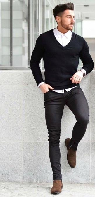 Как носить классическую рубашку с ботинками челси в 30 лет мужчине весна: Если ты ценишь удобство и функциональность, тебе понравится такое сочетание классической рубашки и черных зауженных джинсов. Не прочь добавить сюда нотку нарядности? Тогда в качестве обуви к этому образу, стоит выбрать ботинки челси. Когда на смену холодной зиме приходит теплая весна, всегда хочется выделяться, излучать силу и уверенность и привлекать взгляды прекрасных дам. Такое сочетание одежды несомненно в этом поможет.