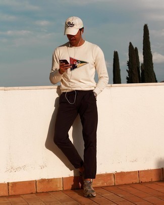 Мужской белый свитер с круглым вырезом с принтом от Moschino