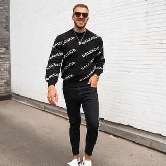 Мужской черно-белый свитер с круглым вырезом с принтом от Givenchy