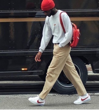 Мужской красный рюкзак от Nike