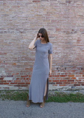 Серебряное платье-макси от Bella Kareema