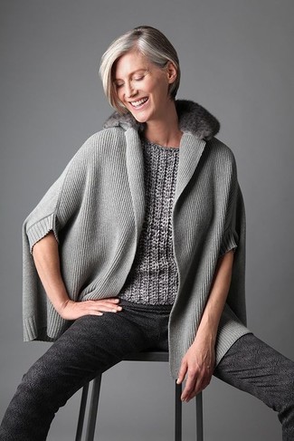 С чем носить свитер за 40 лет женщине: В сочетании друг с другом свитер и серая кофта с коротким рукавом будут выглядеть наиболее удачно.